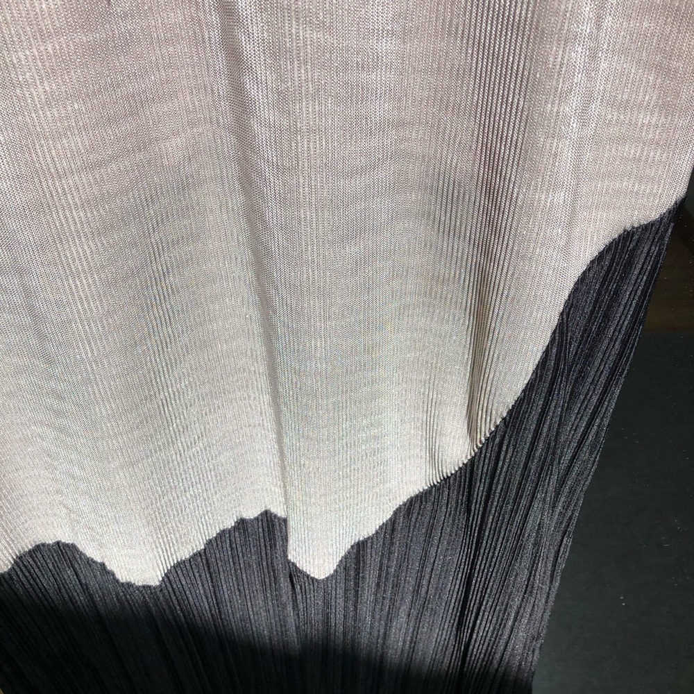 Zara Trafaluc silver and black crinkle maxi dress - Picture 5 of 5